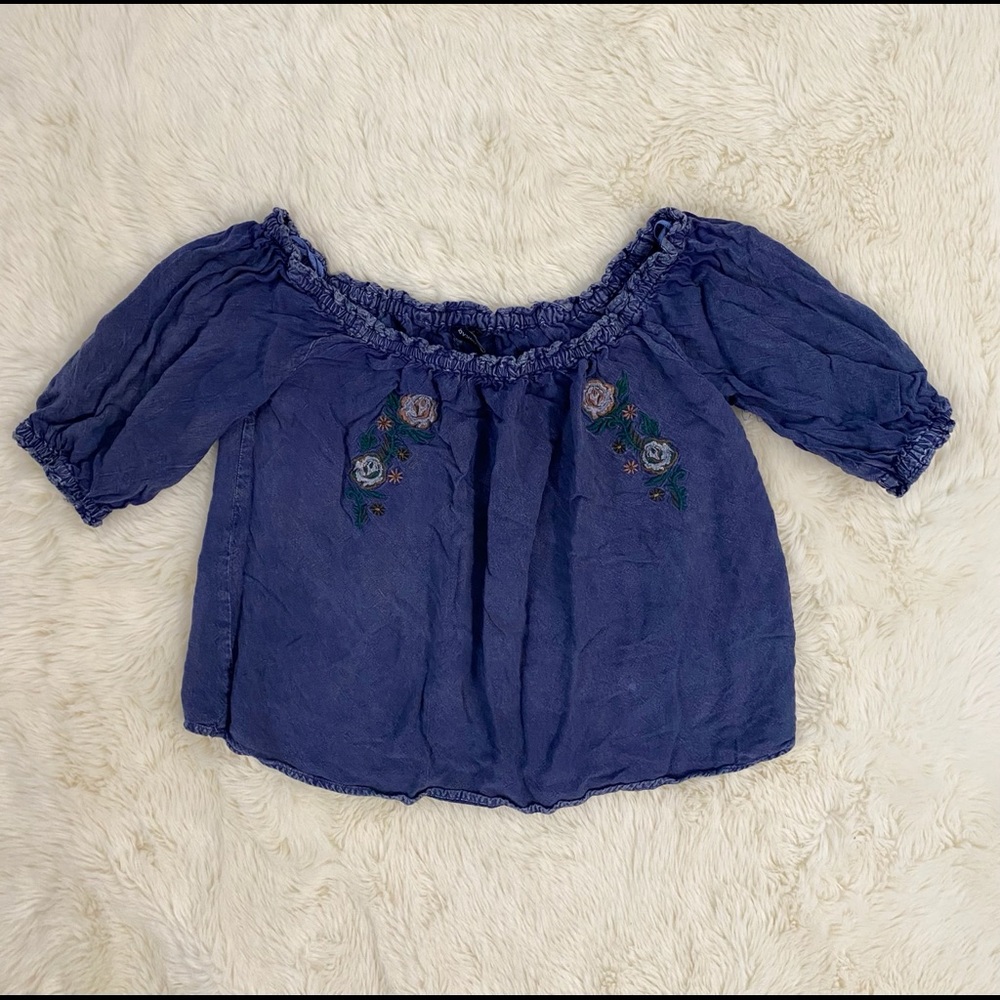 D&Kade navy blue wide neck embroidery flower top S